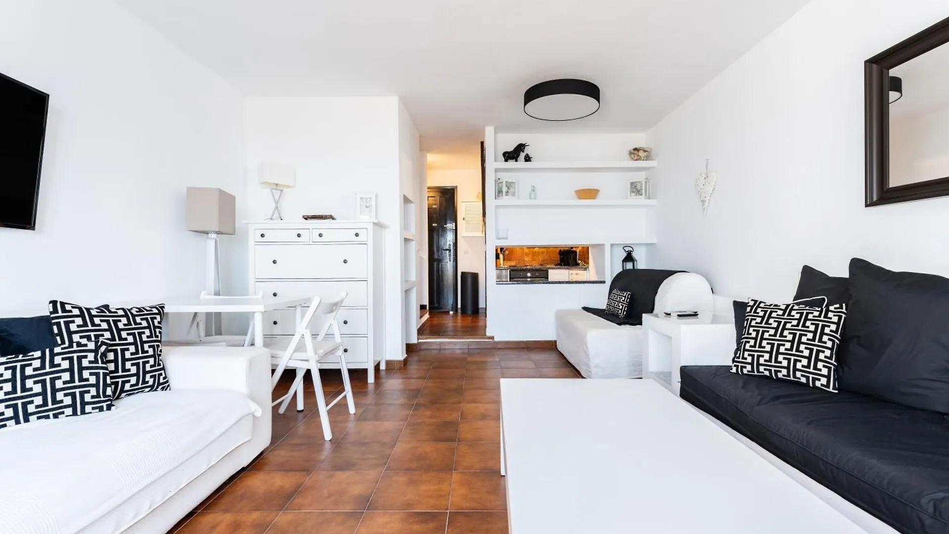 Apartamento A Pie De Playa Miriam L Sitio de Calahonda Spain